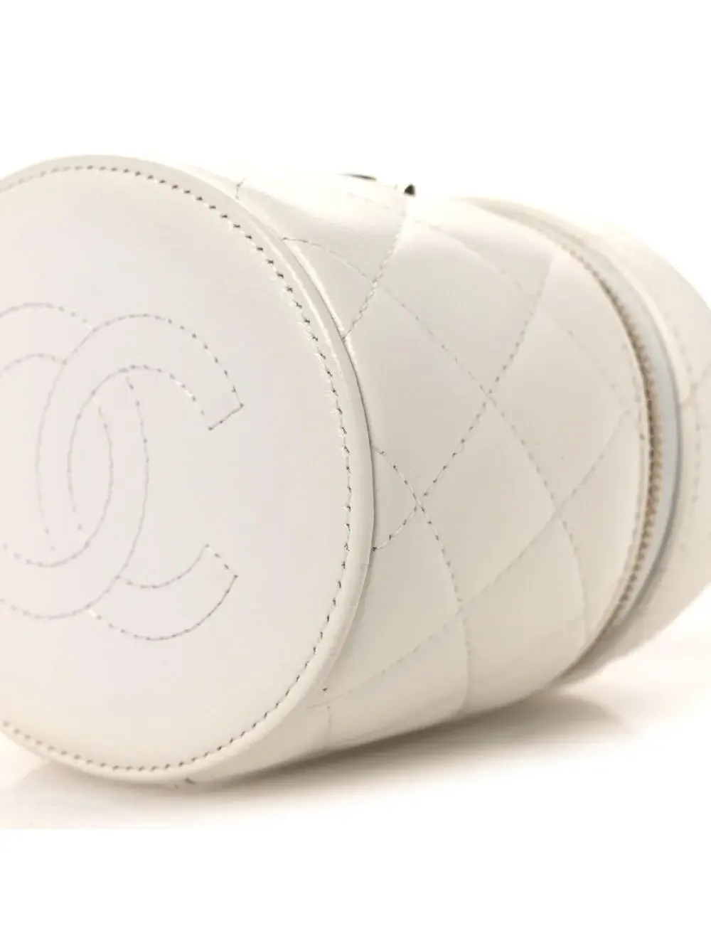 CHANEL indulge luxury